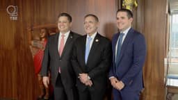 Presidentes do Senado e da Câmara fazem visita ao TSE