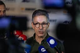 Nunes Marques manda incluir Novo, de Romeu Zema, entre partidos com participação garantida em debates