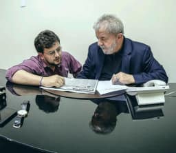 Revelação de novos fatos sobre ex-chefe de gabinete de Lula preocupa campanha petista
