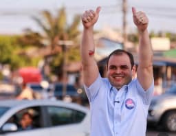 Campanha de Roberto Cidade sofre atentado em Manaus