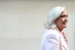 Extrema direita francesa diz ter conquistado cadeiras para bancada no Senado