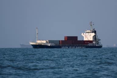 Brent recua a US$ 89,31 com retomada do tráfego no Estreito de Ormuz