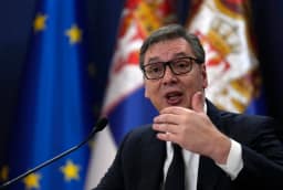 Presidente da Sérvia renuncia e abre caminho para eleições antecipadas