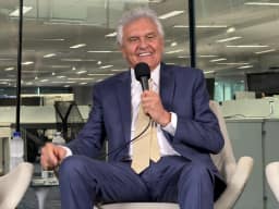 Caiado diz que Lula e Flávio 'correm' de debates