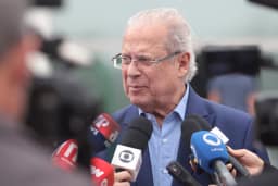 Dirceu termina tratamento contra linfoma no duodeno e anuncia remissão do câncer