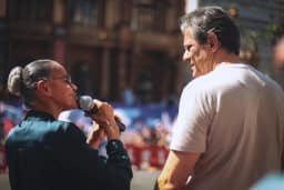Marina Silva é alvo de tentativa de agressão em caminhada de Haddad com mulheres em SP