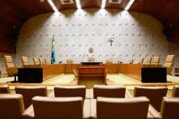 Para ministros do STF, carta golpista de Flávio Bolsonaro é 'patética' e não merece resposta