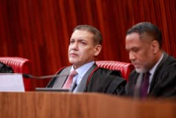 Nunes Marques reclama a Fachin de interferência do STF no TSE