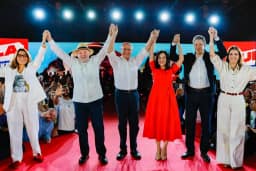 Lula oficializa candidatura à reeleição e lança Haddad como possível sucessor