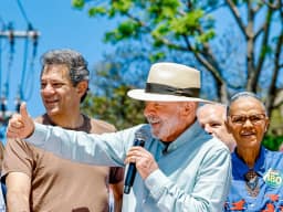 Mesmo com Flávio, Lula não deve ir a debate da TV Globo e intensifica agenda de campanha