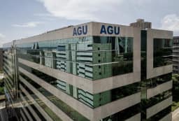 AGU processa bets e pede R$ 1 bilhão por prejuízos à saúde da população e ao SUS
