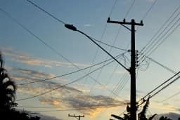 “Posteiro” pode elevar conta de luz em pelo menos R$ 2,4 bilhões