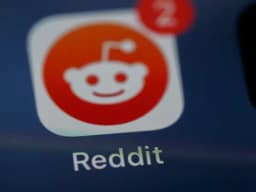 ChatGPT, Reddit e Roblox terão de cumprir regras da União Europeia para plataformas de porte muito grande