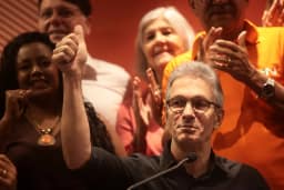 Zema nega desistência e diz que levará sua candidatura 'até o final'
