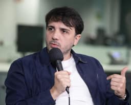 Renan Santos protocola pedido de impeachment contra Alexandre de Moraes e Dias Toffoli