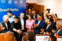 Flávio e Michelle se reúnem pela primeira vez após crise: 'página virada'