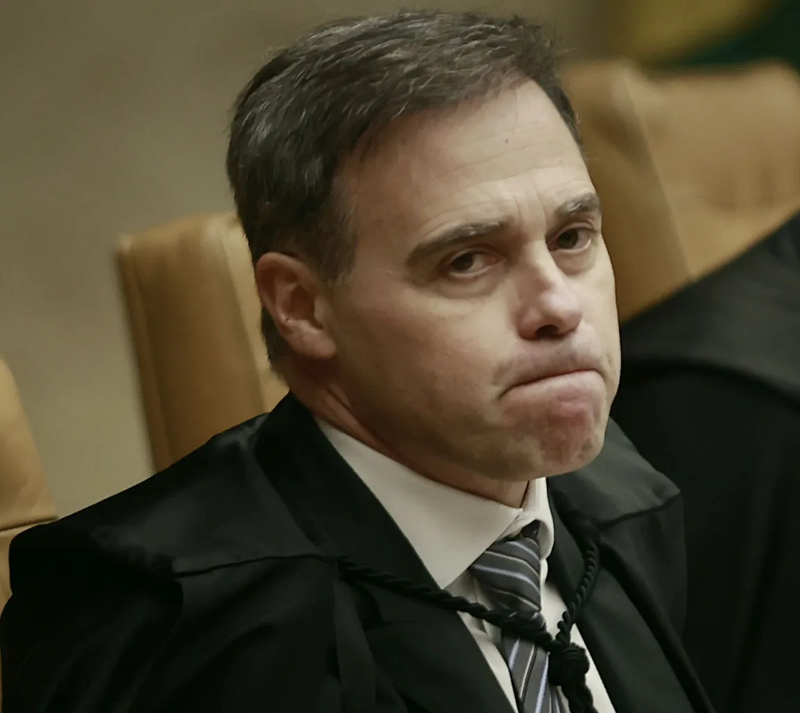 André Mendonça afasta diretor-geral da Polícia Federal e STF mantém medida