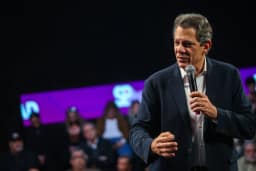Haddad registra candidatura ao governo de SP e declara R$ 861,2 mil em bens