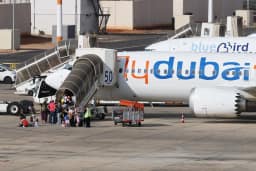 Ataque a piloto em voo para Israel causa pânico e reação de passageiros
