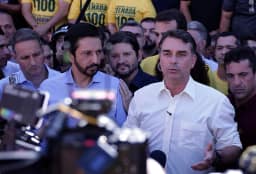 Flávio diz que pode ser um ‘presidente de transição’
