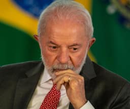 Análise: Novas suspeitas contra Moraes são prejuízo eleitoral para Lula