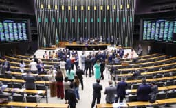 37% avaliam o Congresso Nacional como ruim ou péssimo e 18% como ótimo ou bom, diz Datafolha
