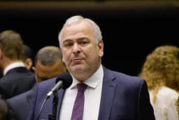 Vice de Augusto Cury diz que subida nas redes foi espontânea