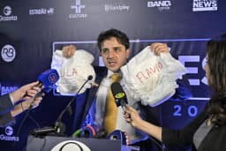 Análise: Agressividade de Renan acaba por justificar ausência de Lula e Flávio