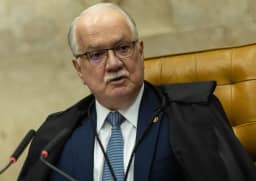 Ministros se dividem sobre ação de Fachin diante de crise no STF