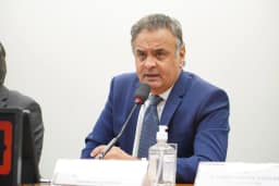 A nova pesquisa Datafolha para Minas Gerais que inclui Aécio Neves