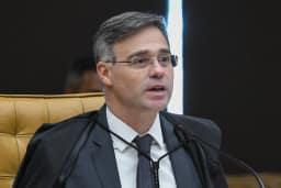 Mendonça autoriza mais um inquérito contra Lulinha para apurar tráfico de influência
