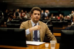 Ricardo Salles desiste de concorrer ao Senado em SP e apoia Derrite e André do Prado