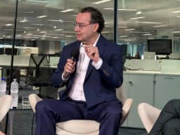 Augusto Cury critica polarização 'esquizofrênica', quer reforma do STF e promete taxação 'pesada' a big techs