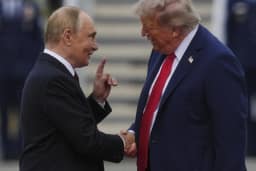 Trump suspende sanções e tarifas contra a Rússia sob nova lei