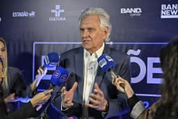 Caiado ironiza cochilo de Kassab em debate