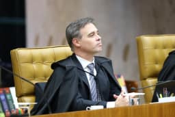 André Mendonça deve rejeitar pedido da PGR e manter inquéritos de Lulinha no Supremo