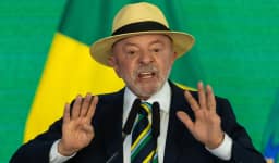 Impacto de crise no STF tira força de Lula sem fortalecer Flávio