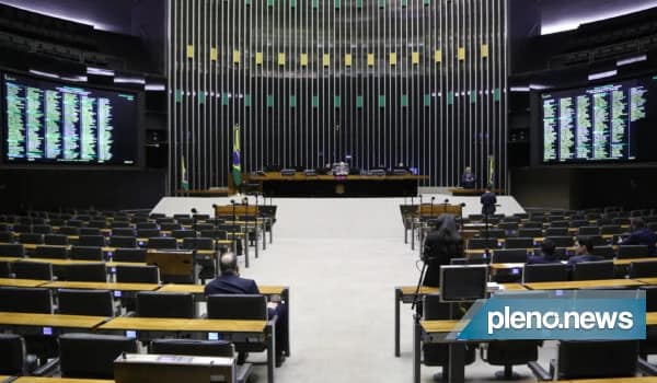 Congresso vota MP que zera taxa das blusinhas em compras de até US$ 50