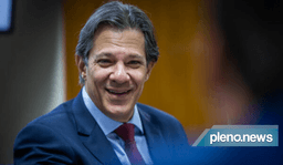 Flávio é muito novo para ter um currículo tão podre, diz Haddad