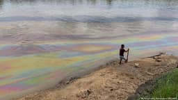 A batalha no Peru para proteger do petróleo um rio amazônico