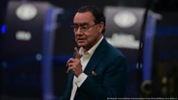Augusto Cury cresce em duas pesquisas e chega ao 3° lugar