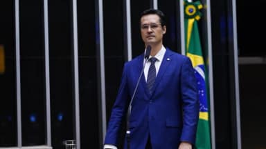 Deltan Dallagnol anexa sigilo fiscal de Cristiano Zanin a registro no Paraná