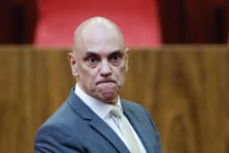 Com crise no STF, Moraes falta ao 7 de Setembro de Lula
