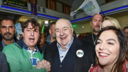 Greca é internado após queda em evento de campanha