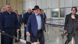 Lula diz que Brasil não quer guerra, mas precisa estar preparado