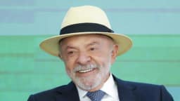 Lula assina 4 decretos de energia e combustíveis na 4ª feira