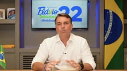 Jingle na Bahia é adaptado contra Flávio Bolsonaro