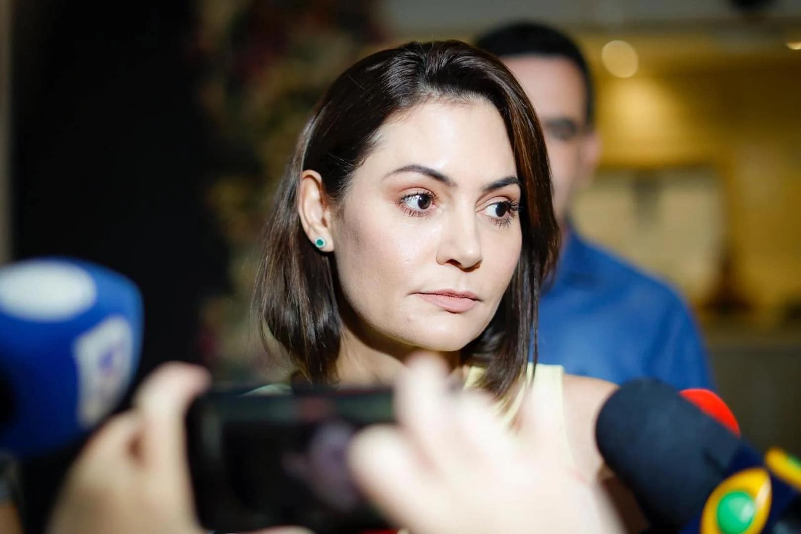 Michelle Bolsonaro apoia Mendonça durante crise no STF