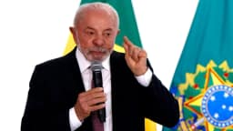 Lula fará novo aceno ao PIB em reunião a 9 dias do 1º turno