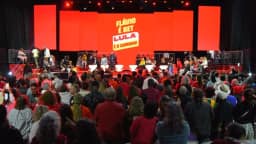 “Flávio é bet, Lula é o caminho”, diz novo slogan de Lula
